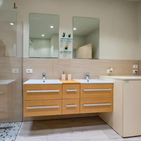 Casavacanza Orchidea 2 Апартаменти *